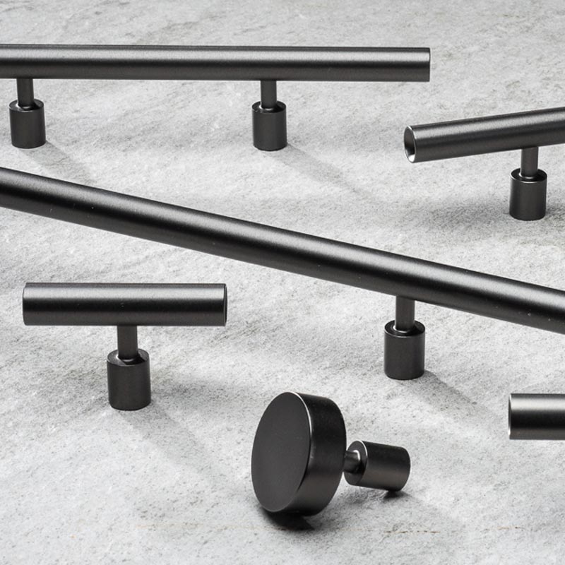 Black Stainless Steel Round Bar